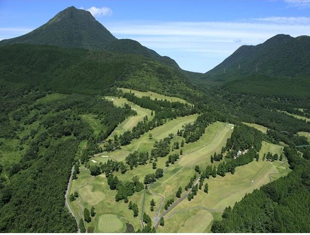 城島高原ゴルフクラブのコース風景