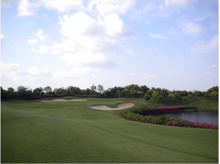 成田フェアフィールドゴルフクラブのコース風景