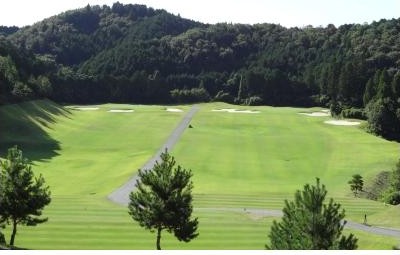 かさぎゴルフ倶楽部　【ＰＧＭ】のコース風景