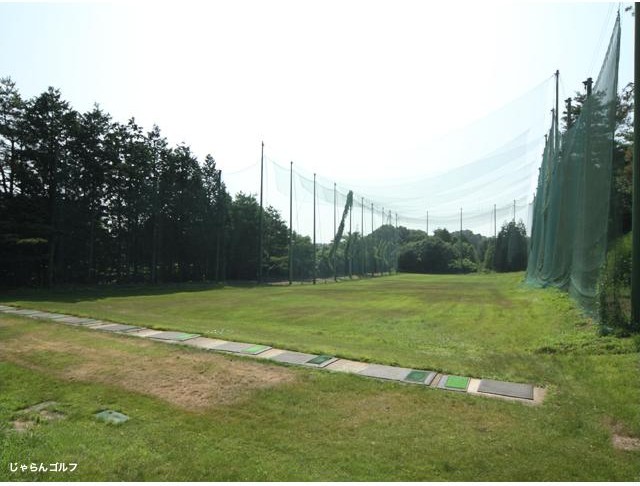 那珂カントリー倶楽部のコース風景