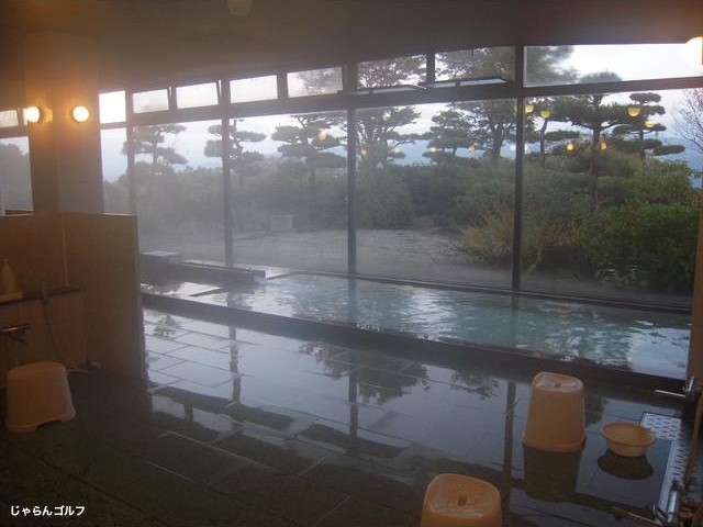 高山ゴルフ倶楽部のコース風景