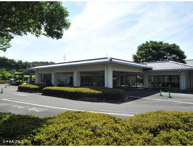 こぶしゴルフ倶楽部のコース風景