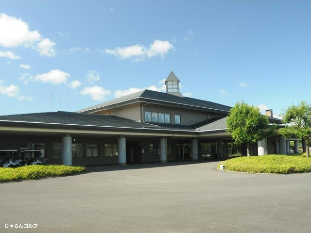 名張サウスカントリー倶楽部のコース風景