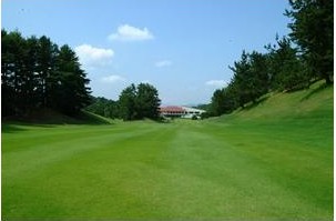 近江カントリー倶楽部のコース風景