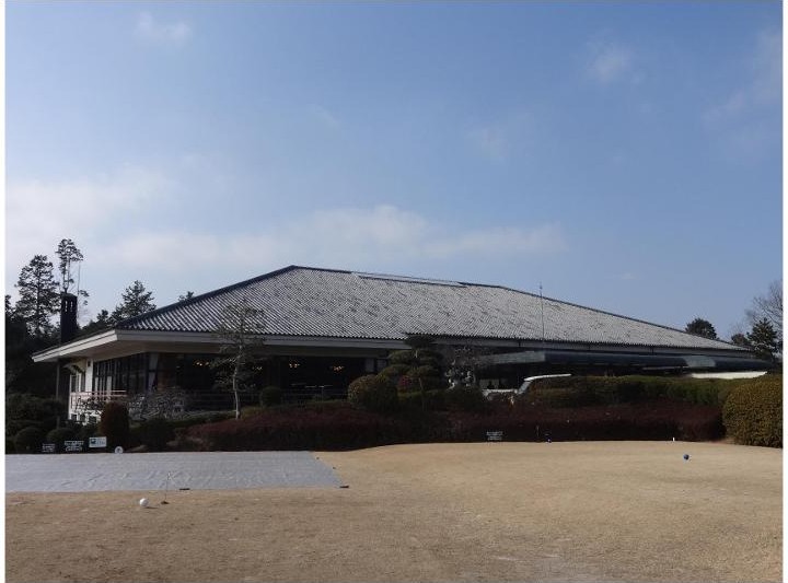 新奈良ゴルフ倶楽部のコース風景
