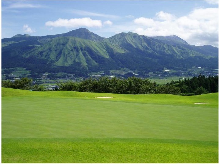 矢部サンバレーカントリークラブのコース風景