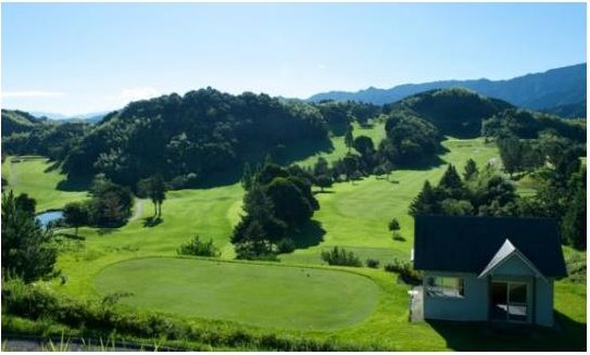 泉南カンツリークラブのコース風景